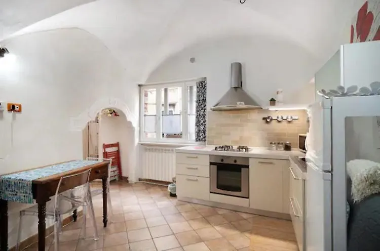 Le Trifore Ventimiglia Italia