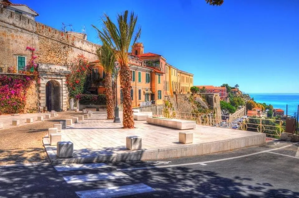 Le Trifore Ventimiglia Italia